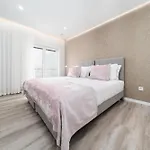 Guest house Solar Do Mar Silveira (Lisbon)