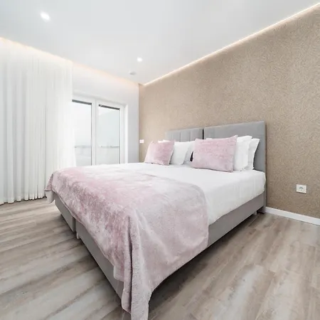Guest house Solar Do Mar Silveira (Lisbon)