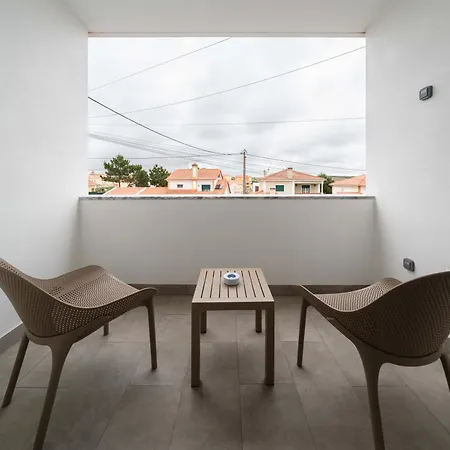 Guest house Solar Do Mar Silveira (Lisbon)